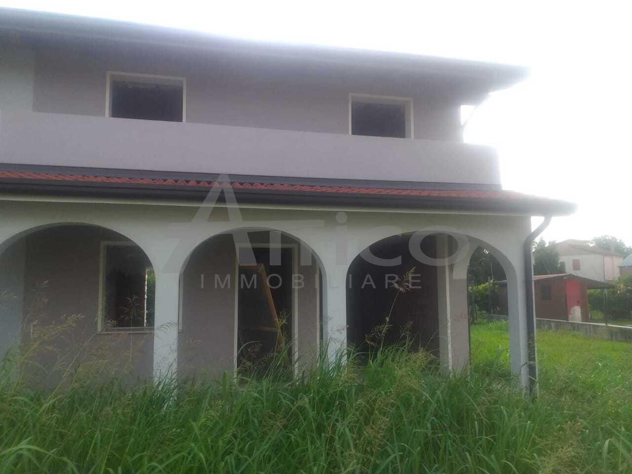 casa indipendente in vendita a San Bellino