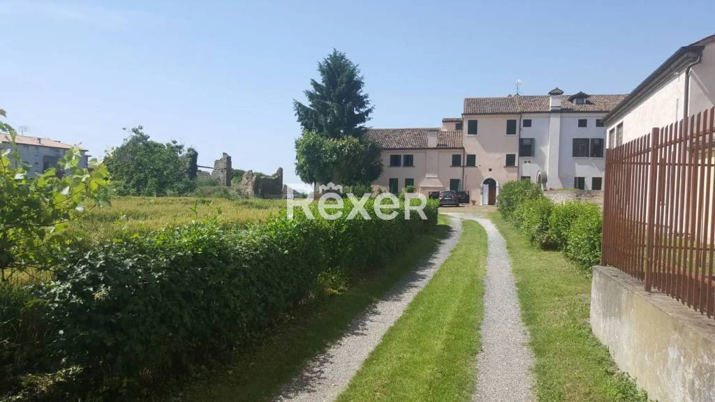 casa indipendente in vendita a San Bellino