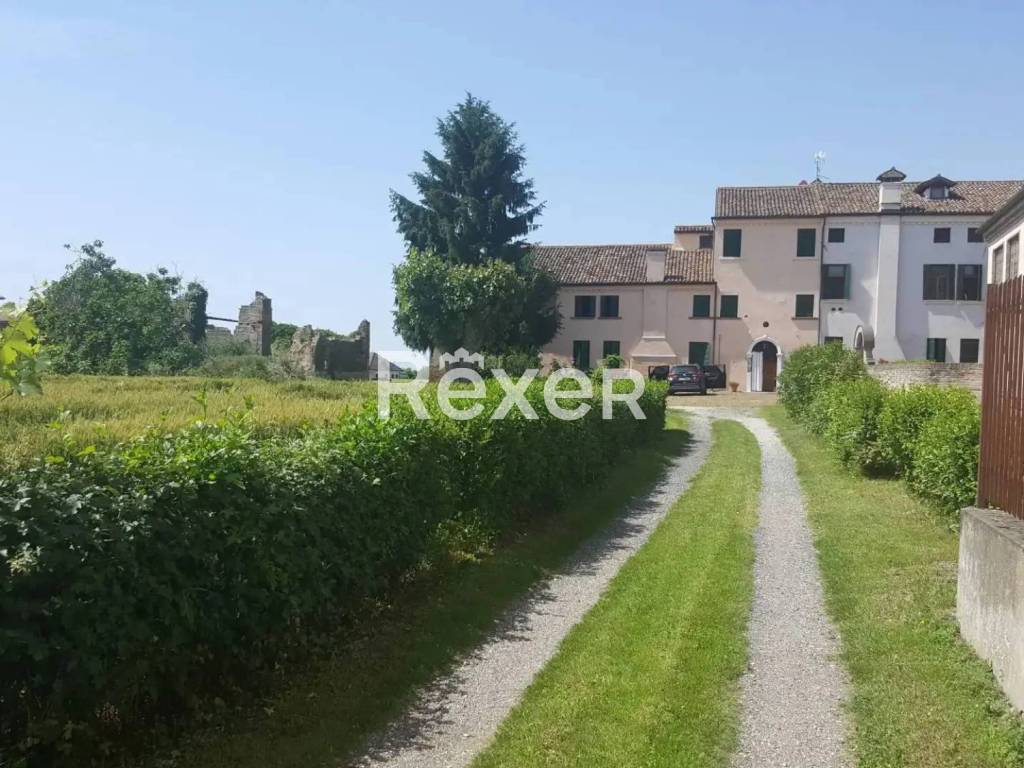 casa indipendente in vendita a San Bellino