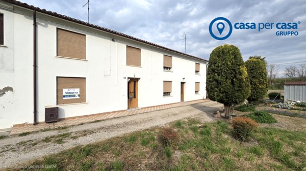 casa indipendente in vendita a San Bellino