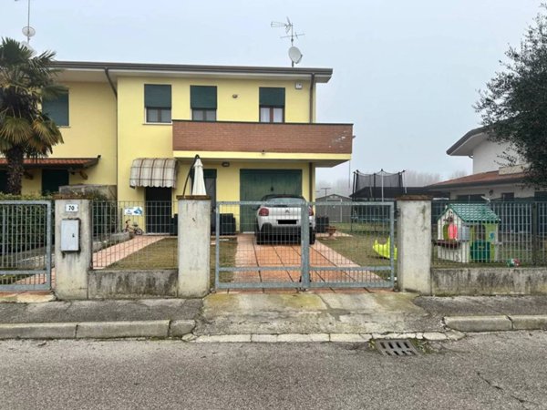 casa indipendente in vendita a San Martino di Venezze