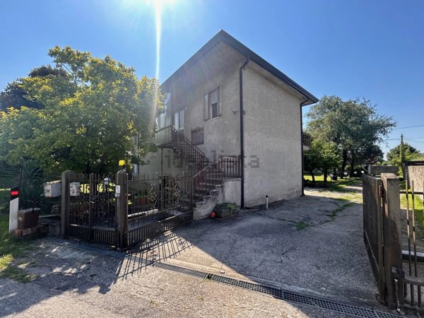 casa indipendente in vendita a San Martino di Venezze