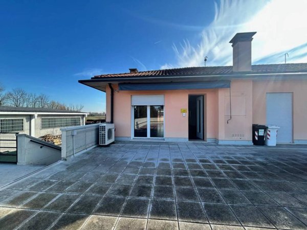 negozio in vendita a San Martino di Venezze