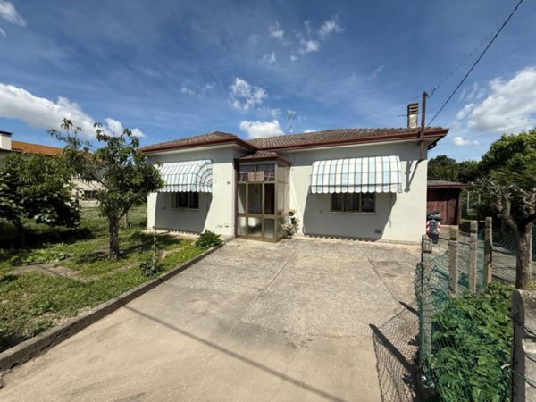 casa indipendente in vendita a San Martino di Venezze