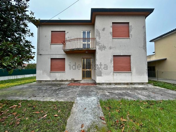 casa indipendente in vendita a San Martino di Venezze