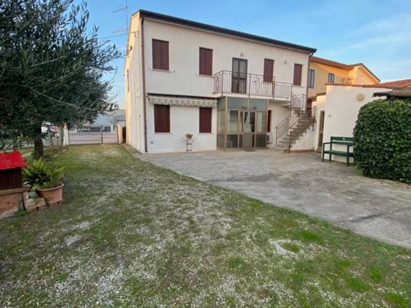 casa indipendente in vendita a San Martino di Venezze
