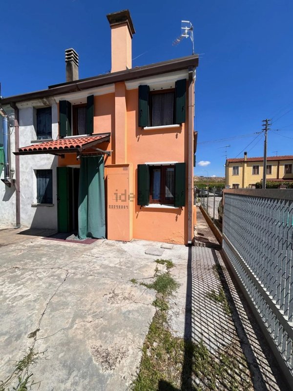 casa indipendente in vendita a San Martino di Venezze
