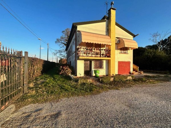 casa indipendente in vendita a San Martino di Venezze