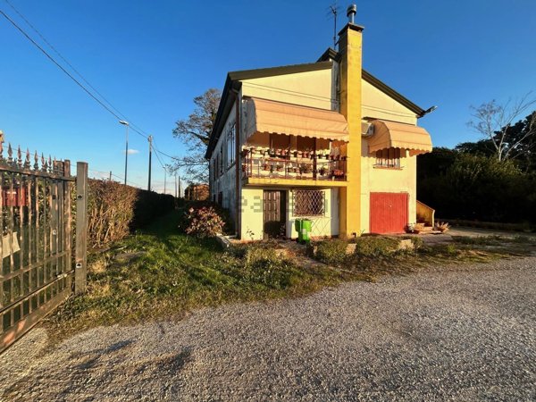 casa indipendente in vendita a San Martino di Venezze