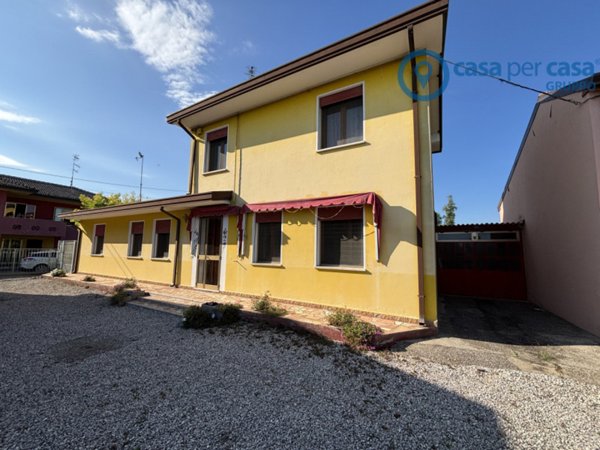casa indipendente in vendita a San Martino di Venezze