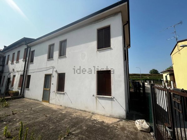 casa indipendente in vendita a San Martino di Venezze