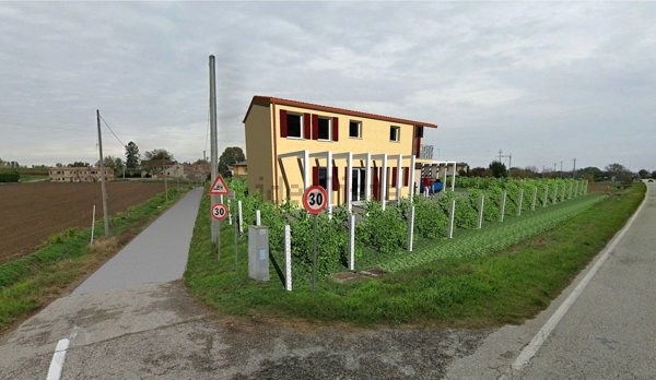 casa indipendente in vendita a San Martino di Venezze