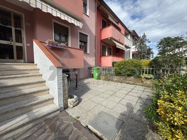 casa indipendente in vendita a San Martino di Venezze