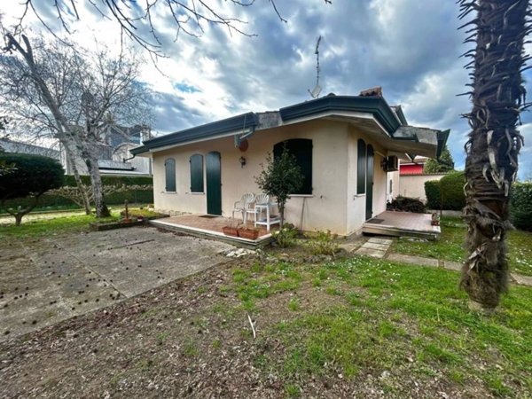 casa indipendente in vendita a San Martino di Venezze