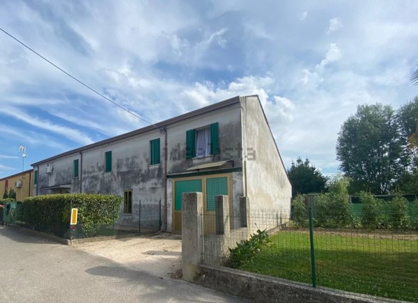 casa indipendente in vendita a San Martino di Venezze