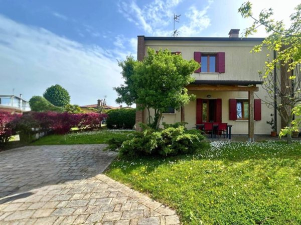 casa indipendente in vendita a San Martino di Venezze