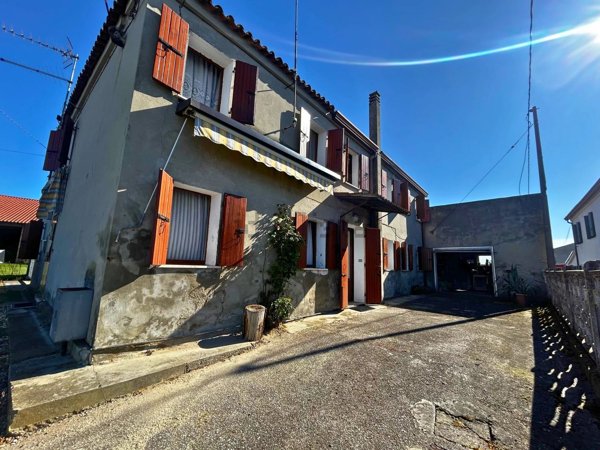 casa indipendente in vendita a San Martino di Venezze