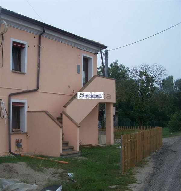 appartamento in vendita a Stienta in zona Beccari
