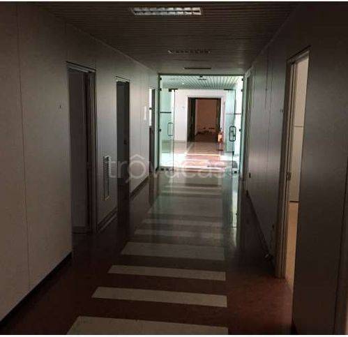 locale commerciale in vendita a Stienta