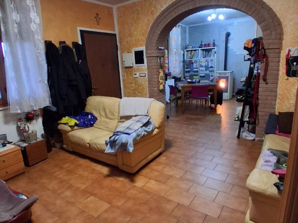 casa indipendente in vendita a Stienta in zona Sabbioni/Zampine