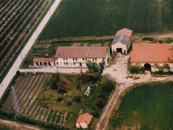 casale in vendita a Stienta