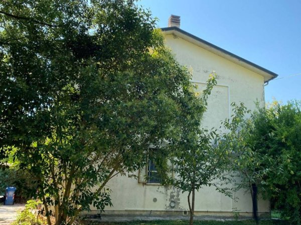 casa indipendente in vendita a Stienta