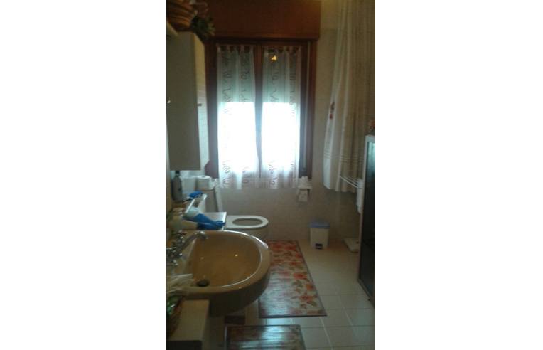 casa indipendente in vendita a Stienta in zona Sabbioni/Zampine