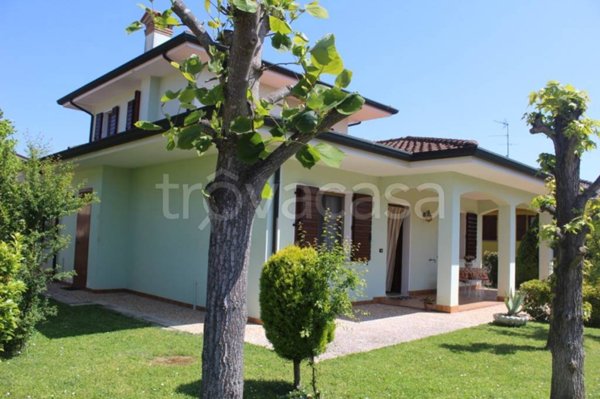 casa indipendente in vendita a Stienta