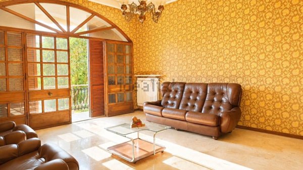 casa indipendente in vendita a Stienta in zona Sabbioni/Zampine