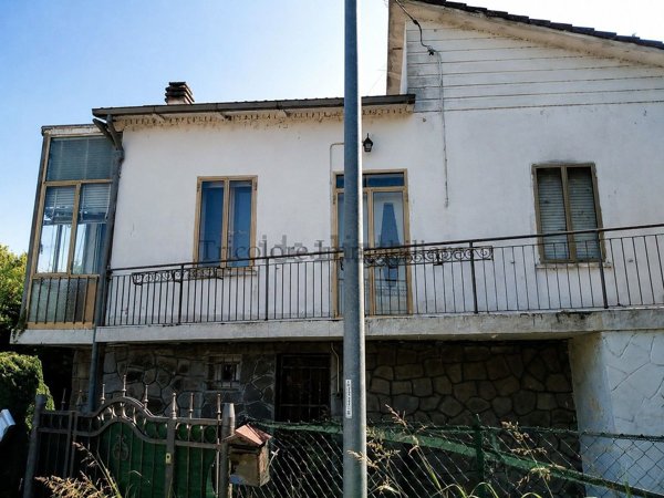 casa indipendente in vendita a Stienta in zona Sabbioni/Zampine