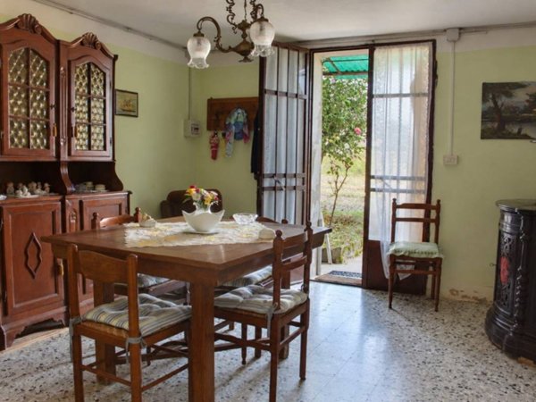 casa indipendente in vendita a Stienta in zona Sabbioni/Zampine
