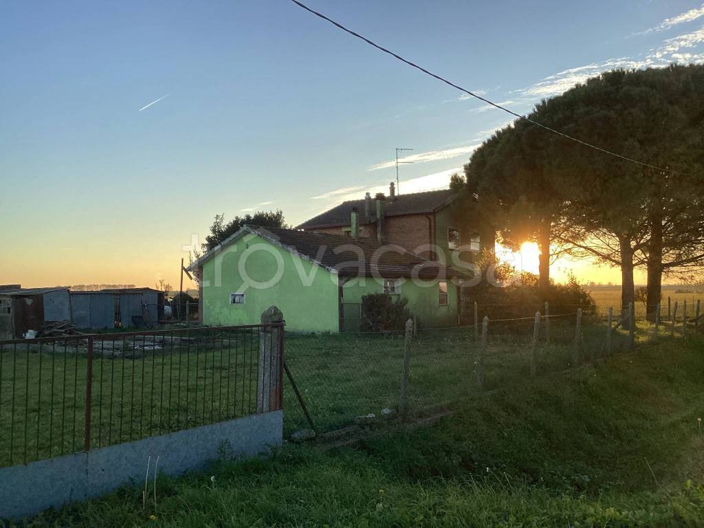 casa indipendente in vendita a Taglio di Po