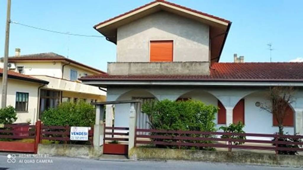 casa semindipendente in vendita a Taglio di Po