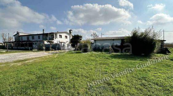 terreno edificabile in vendita a Taglio di Po