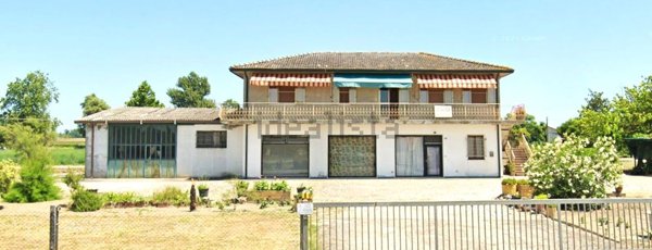 casa indipendente in vendita a Taglio di Po