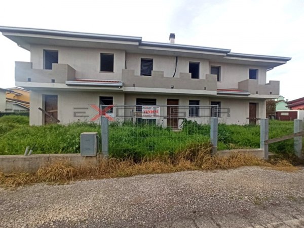 casa indipendente in vendita a Taglio di Po