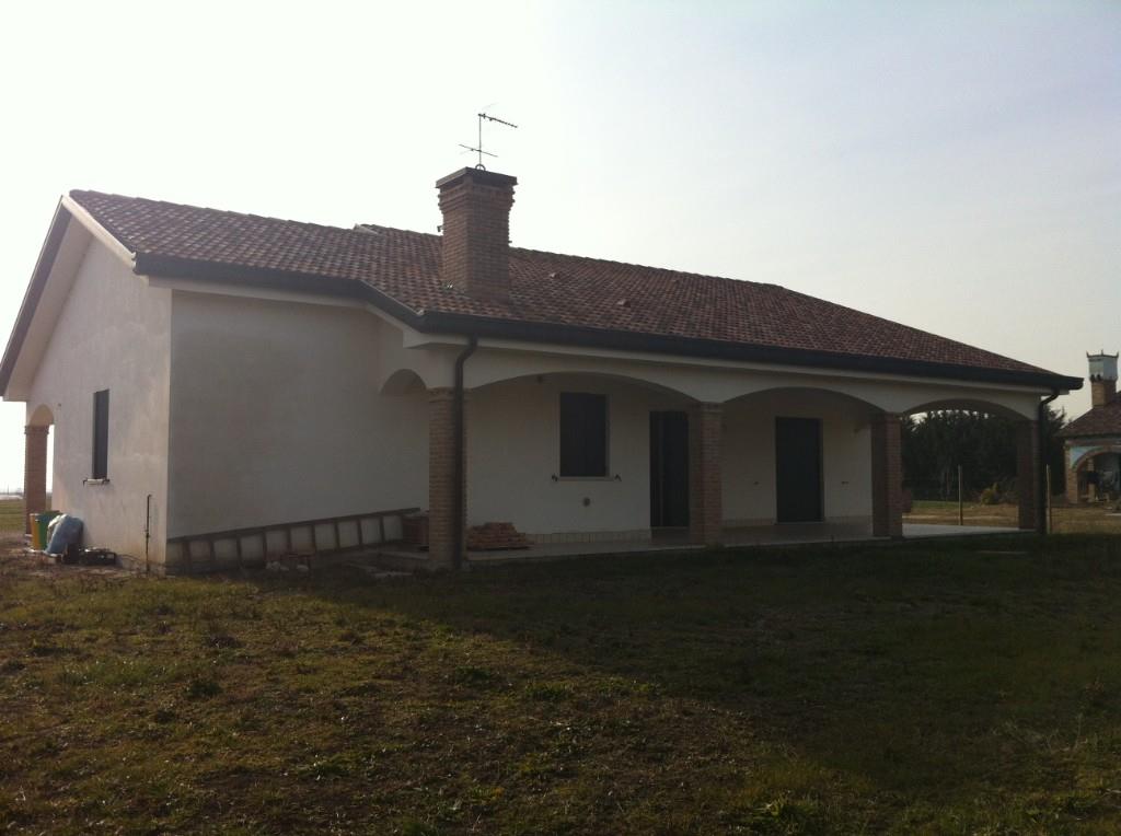 casa indipendente in vendita a Taglio di Po