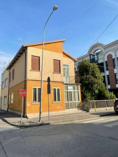 casa indipendente in vendita a Taglio di Po