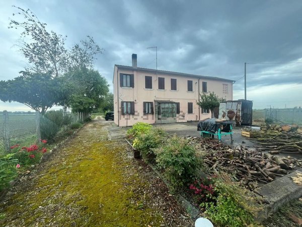 casa indipendente in vendita a Taglio di Po