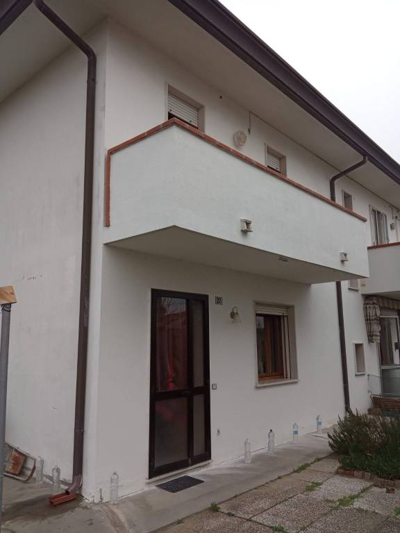 casa indipendente in vendita a Taglio di Po