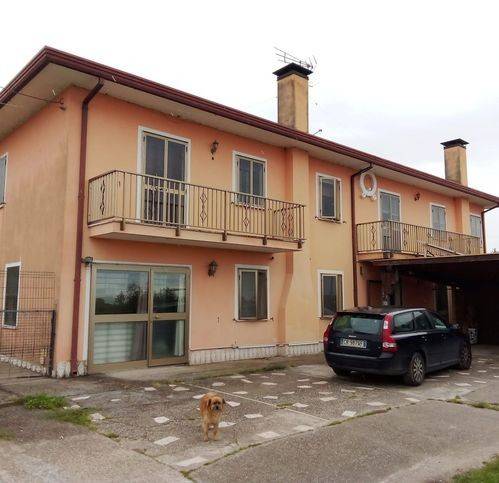 casa indipendente in vendita a Taglio di Po