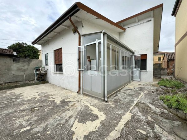 casa indipendente in vendita a Taglio di Po