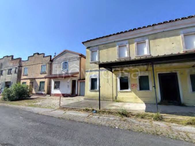 negozio in vendita a Taglio di Po