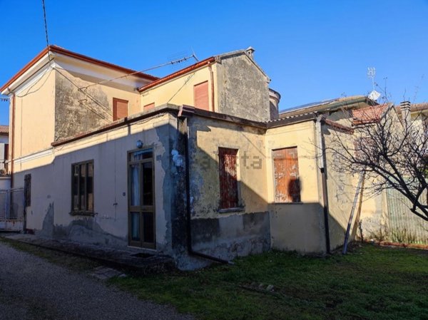 casa indipendente in vendita a Taglio di Po