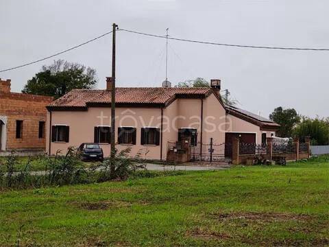 casa indipendente in vendita a Taglio di Po