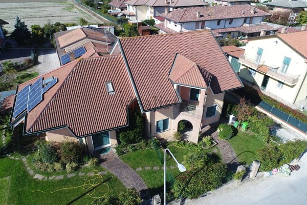 casa indipendente in vendita a Taglio di Po