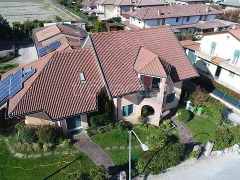 casa indipendente in vendita a Taglio di Po