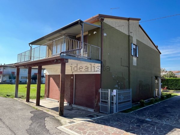 casa indipendente in vendita a Taglio di Po