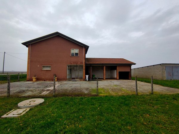 casa indipendente in vendita a Taglio di Po