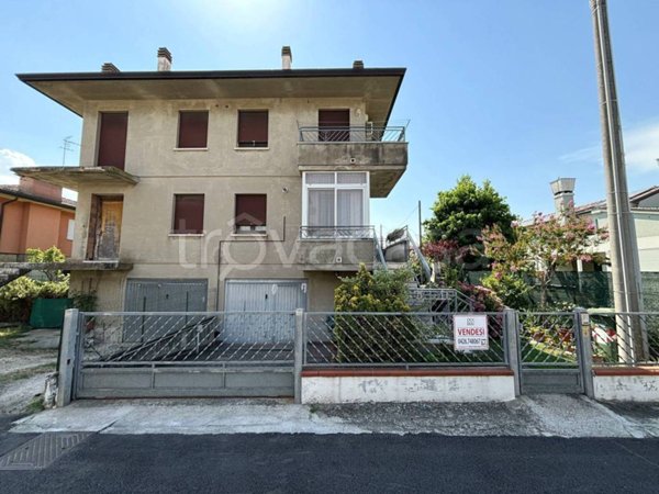 casa indipendente in vendita a Taglio di Po